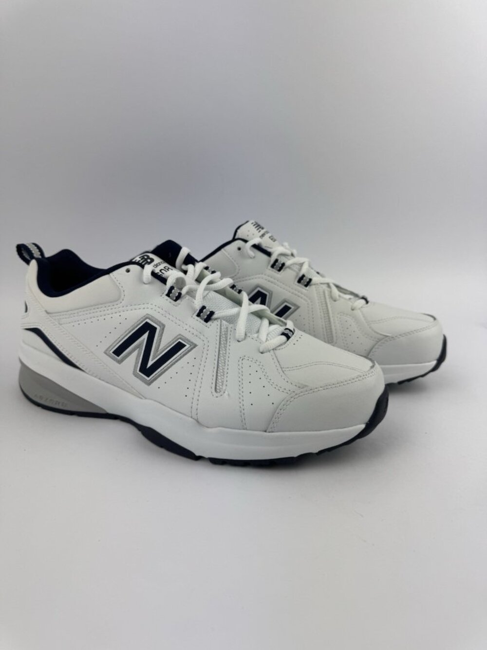 New Balance 608v5 Sneakers /White-Navy / Mens 11  4E GREAT CONDITIONS